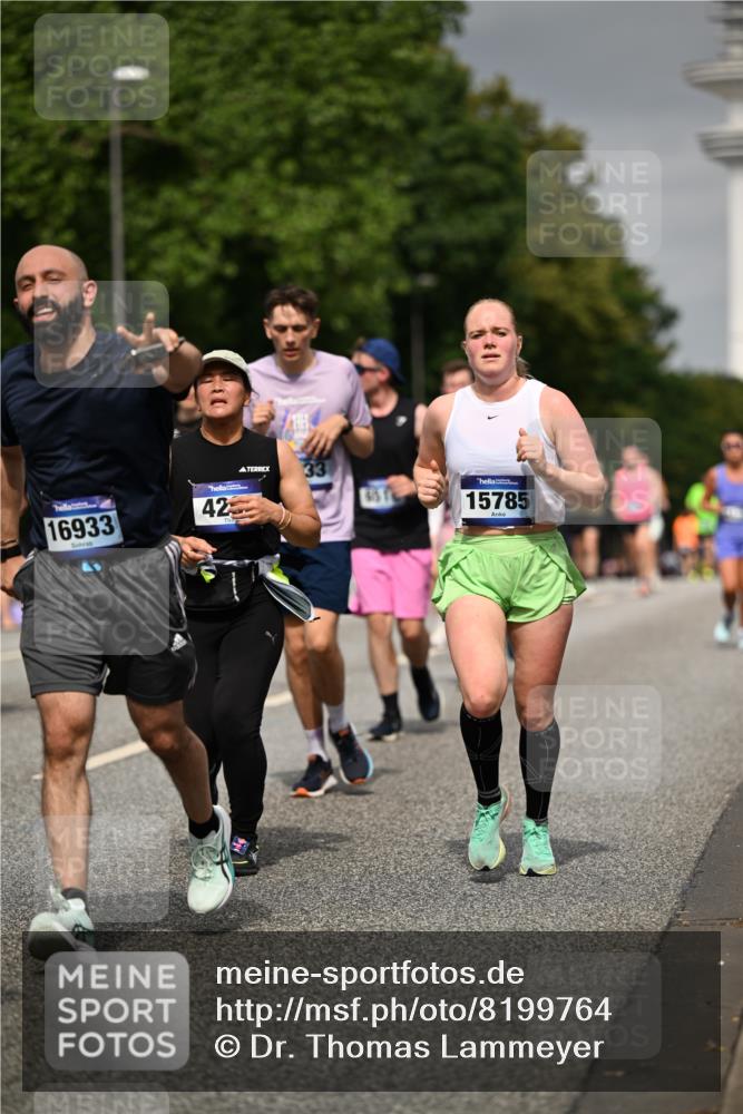 29.06.2025 - hella hamburg halbmarathon Dr. Thomas Lammeyer http://msf.ph/oto/8199764 29.06.2025 10:11:38 Kennedybrücke 1893, 1993, 2136, 3929, 4262, 5242, 5845, 5899, 5926, 6196, 6517, 6518, 6707, 6713, 6715, 6833, 7503, 7760, 8585, 9967, 10283, 10700, 10703, 11114 meine-sportfotos.de