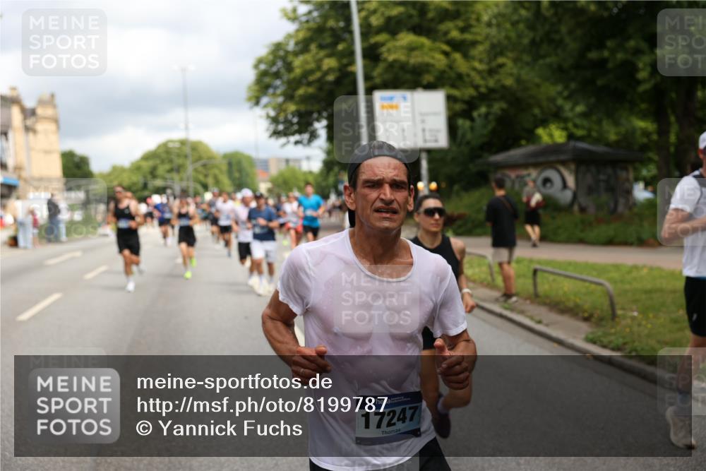 29.06.2025 - hella hamburg halbmarathon Yannick Fuchs http://msf.ph/oto/8199787 29.06.2025 10:44:39 20KM 1119, 1399, 1461, 1466, 1507, 1630, 1750, 1817, 2207, 3654, 4127, 4346, 5115, 6027, 6662, 6712, 6795, 7052, 7176, 7397, 7583, 7930, 7932, 8313, 8572, 8657, 8704, 8819, 9057, 10371, 10750, 11356, 11455, 11607, 12527, 12624, 13008, 13609, 13687, 13701, 13812, 13875, 14034, 14257, 14626, 15362, 15395, 15803, 15950, 16716, 16806, 17179, 17221, 17247, 17384, 18066, 18370, 18394, 18657, 18658, 18811 meine-sportfotos.de