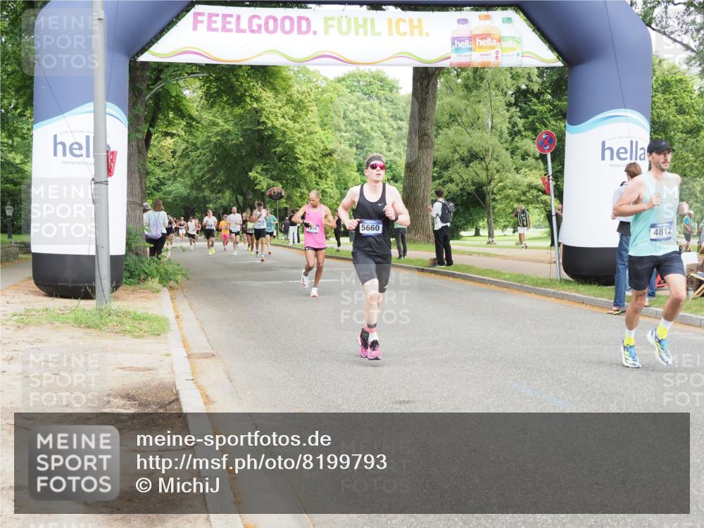 29.06.2025 - hella hamburg halbmarathon MichiJ http://msf.ph/oto/8199793 29.06.2025 10:21:22 Zwischen KM18-KM19 1894, 3955, 4812, 5660, 7845, 11877, 14450, 16065 meine-sportfotos.de