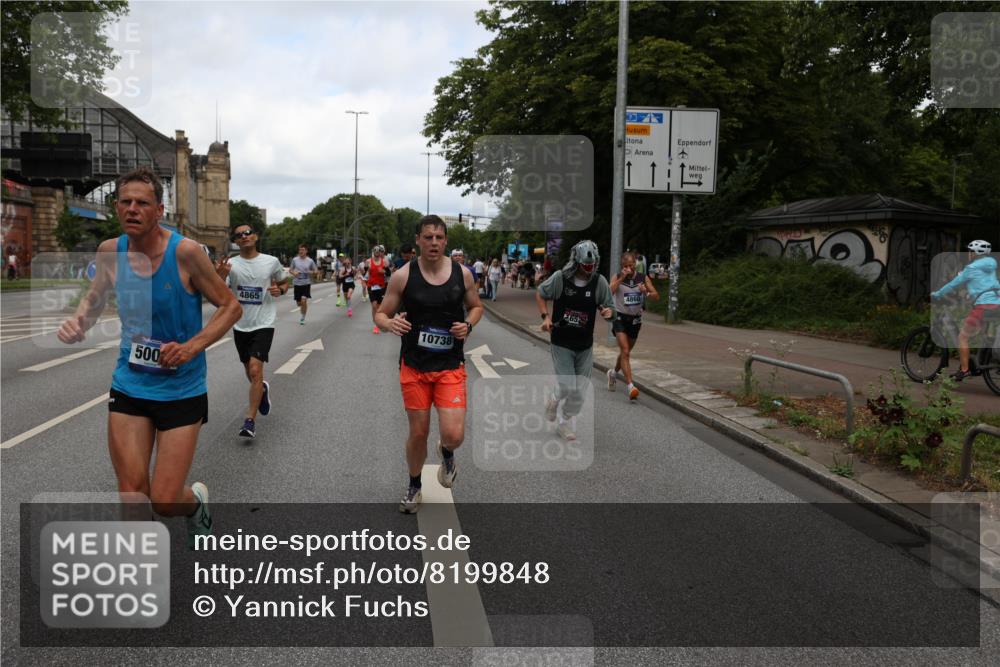 29.06.2025 - hella hamburg halbmarathon Yannick Fuchs http://msf.ph/oto/8199848 29.06.2025 10:31:54 20KM 1290, 2196, 2767, 4860, 4865, 5003, 5042, 5307, 5923, 6047, 6123, 6458, 7310, 7482, 8362, 9178, 9296, 9914, 10190, 10451, 10738, 12739, 13141, 13372, 13854, 14387, 14459, 14691, 14934, 15178, 15261, 15410, 15939, 16523, 16992, 17125, 17137, 17658, 18159, 18357, 18384, 18824, 18986 meine-sportfotos.de