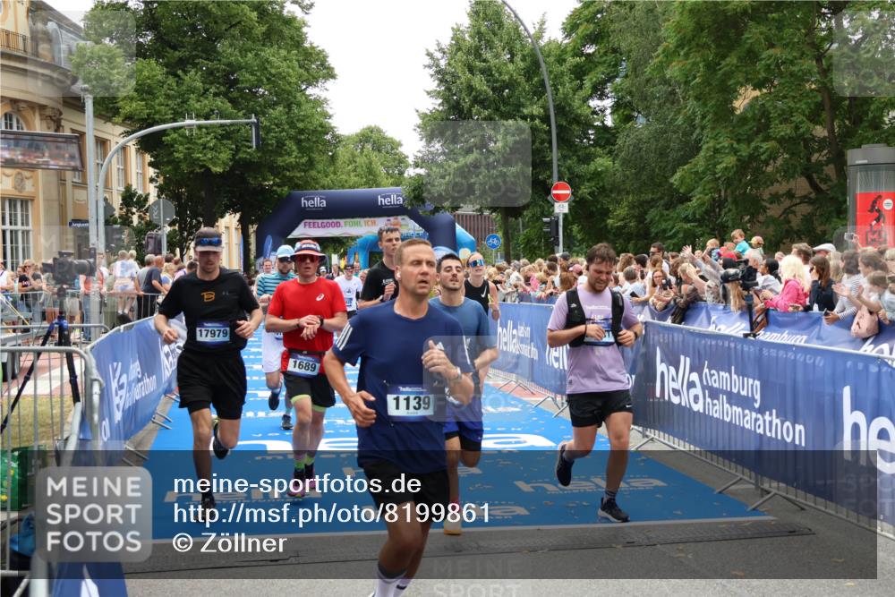 29.06.2025 - hella hamburg halbmarathon Zöllner http://msf.ph/oto/8199861 29.06.2025 10:47:05 Ziel 1139, 1460, 1689, 4377, 5472, 6700, 9794, 10122, 13728, 14415, 14449, 14594, 14783, 15825, 16081, 17979 meine-sportfotos.de