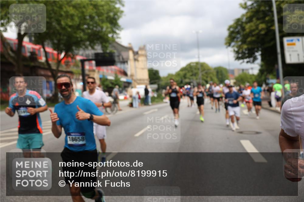 29.06.2025 - hella hamburg halbmarathon Yannick Fuchs http://msf.ph/oto/8199915 29.06.2025 10:44:39 20KM 1119, 1399, 1461, 1466, 1507, 1630, 1750, 1817, 2207, 3654, 4127, 4346, 5115, 6027, 6662, 6712, 6795, 7052, 7176, 7397, 7583, 7930, 7932, 8313, 8572, 8657, 8704, 8819, 9057, 10371, 10750, 11356, 11455, 11607, 12527, 12624, 13008, 13609, 13687, 13701, 13812, 13875, 14034, 14257, 14626, 15362, 15395, 15803, 15950, 16716, 16806, 17179, 17221, 17247, 17384, 18066, 18370, 18394, 18657, 18658, 18811 meine-sportfotos.de