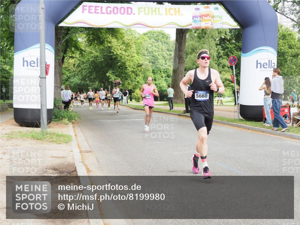 29.06.2025 - hella hamburg halbmarathon MichiJ http://msf.ph/oto/8199980 29.06.2025 10:21:22 Zwischen KM18-KM19 1894, 3955, 4812, 5660, 7845, 11877, 14450, 16065 meine-sportfotos.de