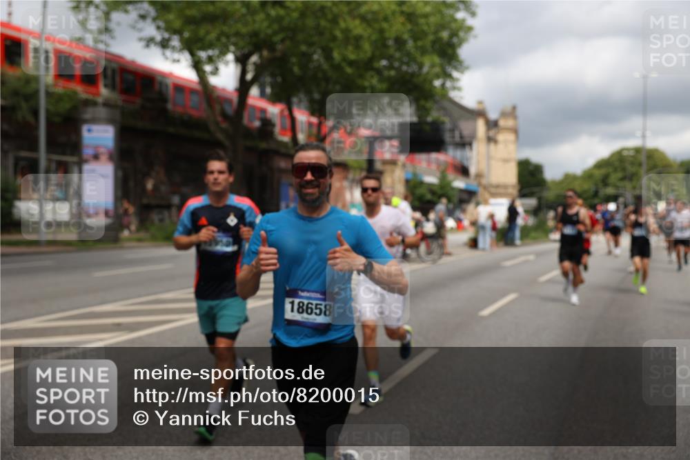 29.06.2025 - hella hamburg halbmarathon Yannick Fuchs http://msf.ph/oto/8200015 29.06.2025 10:44:40 20KM 1119, 1399, 1461, 1466, 1507, 1630, 1750, 1817, 2207, 3654, 4127, 4346, 5115, 6027, 6662, 6712, 6795, 7052, 7176, 7397, 7583, 7930, 7932, 8572, 8657, 8704, 8819, 9057, 10371, 10750, 11356, 11455, 11607, 12624, 13008, 13609, 13687, 13701, 13812, 13875, 14034, 14257, 14626, 15362, 15395, 15803, 15950, 16716, 16806, 17179, 17221, 17247, 17384, 18066, 18370, 18394, 18657, 18658, 18811 meine-sportfotos.de