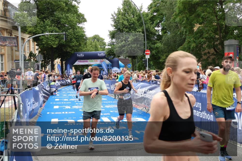 29.06.2025 - hella hamburg halbmarathon Zöllner http://msf.ph/oto/8200135 29.06.2025 10:47:10 Ziel 1460, 4093, 4377, 5472, 6373, 6700, 7908, 9794, 12579, 13007, 14783, 15684 meine-sportfotos.de
