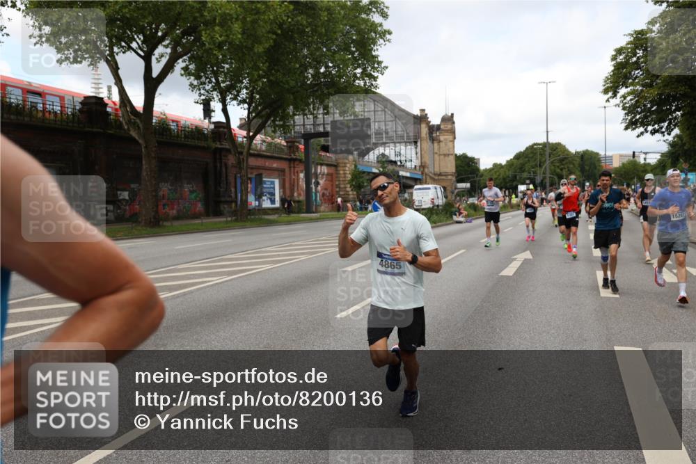 29.06.2025 - hella hamburg halbmarathon Yannick Fuchs http://msf.ph/oto/8200136 29.06.2025 10:31:55 20KM 1290, 2196, 2767, 4860, 4865, 5003, 5042, 5307, 5923, 6047, 6123, 6458, 7310, 7482, 8362, 9178, 9914, 10190, 10451, 10738, 12739, 13141, 13372, 13854, 14387, 14459, 14691, 14934, 15178, 15261, 15410, 15939, 16523, 16992, 17125, 17137, 17658, 18159, 18357, 18384, 18986 meine-sportfotos.de