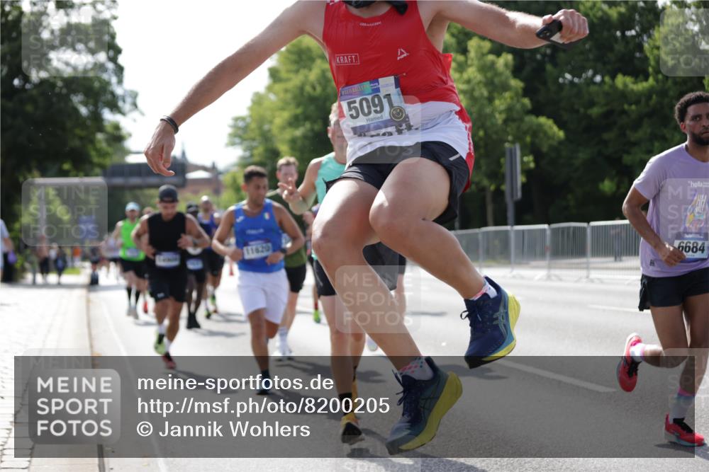 29.06.2025 - hella hamburg halbmarathon Jannik Wohlers http://msf.ph/oto/8200205 29.06.2025 09:47:43 Lombardsbrücke 1385, 1562, 1743, 2714, 2767, 3959, 4602, 4860, 5091, 5315, 6684, 6829, 6990, 8362, 8933, 9178, 9944, 10384, 10900, 11202, 11227, 11620, 11745, 11929, 12290, 12514, 12865, 13595, 13854, 14387, 14908, 14934, 15015, 15261, 15415, 15701, 16119, 16158, 17024, 17217, 18103, 18573, 18584, 18679, 18841 meine-sportfotos.de