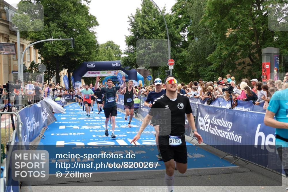29.06.2025 - hella hamburg halbmarathon Zöllner http://msf.ph/oto/8200267 29.06.2025 10:47:13 Ziel 1460, 2623, 4093, 6373, 6700, 6716, 7480, 7908, 10208, 10211, 12579, 13007, 15684, 17718, 17915 meine-sportfotos.de