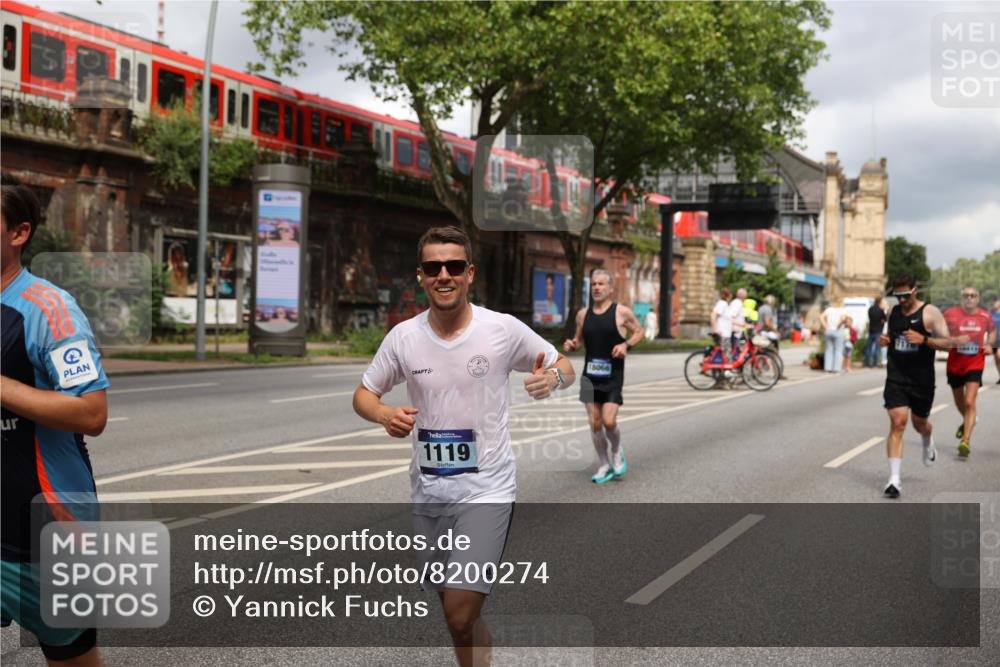 29.06.2025 - hella hamburg halbmarathon Yannick Fuchs http://msf.ph/oto/8200274 29.06.2025 10:44:41 20KM 1119, 1399, 1461, 1466, 1507, 1630, 1750, 1817, 2207, 3654, 4127, 4346, 5115, 6027, 6662, 6712, 6795, 7052, 7176, 7397, 7583, 7930, 7932, 8117, 8572, 8657, 8704, 8819, 9057, 10371, 11356, 11455, 11607, 12624, 13008, 13609, 13687, 13701, 13875, 14034, 14257, 14626, 15362, 15395, 15803, 15950, 16716, 16806, 17179, 17221, 17247, 17384, 18066, 18370, 18394, 18489, 18657, 18658, 18811 meine-sportfotos.de