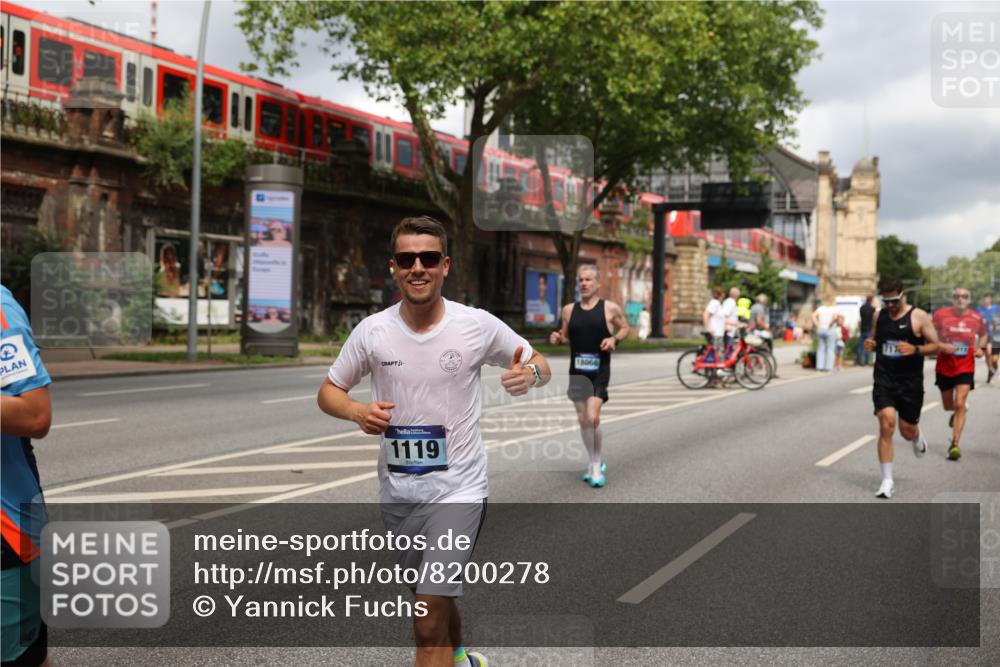 29.06.2025 - hella hamburg halbmarathon Yannick Fuchs http://msf.ph/oto/8200278 29.06.2025 10:44:41 20KM 1119, 1399, 1461, 1466, 1507, 1630, 1750, 1817, 2207, 3654, 4127, 4346, 5115, 6027, 6662, 6712, 6795, 7052, 7176, 7397, 7583, 7930, 7932, 8117, 8572, 8657, 8704, 8819, 9057, 10371, 11356, 11455, 11607, 12624, 13008, 13609, 13687, 13701, 13875, 14034, 14257, 14626, 15362, 15395, 15803, 15950, 16716, 16806, 17179, 17221, 17247, 17384, 18066, 18370, 18394, 18489, 18657, 18658, 18811 meine-sportfotos.de