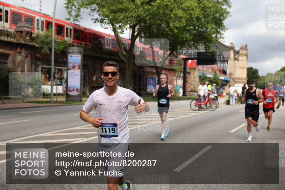 29.06.2025 - hella hamburg halbmarathon Yannick Fuchs http://msf.ph/oto/8200287 29.06.2025 10:44:41 20KM 1119, 1399, 1461, 1466, 1507, 1630, 1750, 1817, 2207, 3654, 4127, 4346, 5115, 6027, 6662, 6712, 6795, 7052, 7176, 7397, 7583, 7930, 7932, 8117, 8572, 8657, 8704, 8819, 9057, 10371, 11356, 11455, 11607, 12624, 13008, 13609, 13687, 13701, 13875, 14034, 14257, 14626, 15362, 15395, 15803, 15950, 16716, 16806, 17179, 17221, 17247, 17384, 18066, 18370, 18394, 18489, 18657, 18658, 18811 meine-sportfotos.de