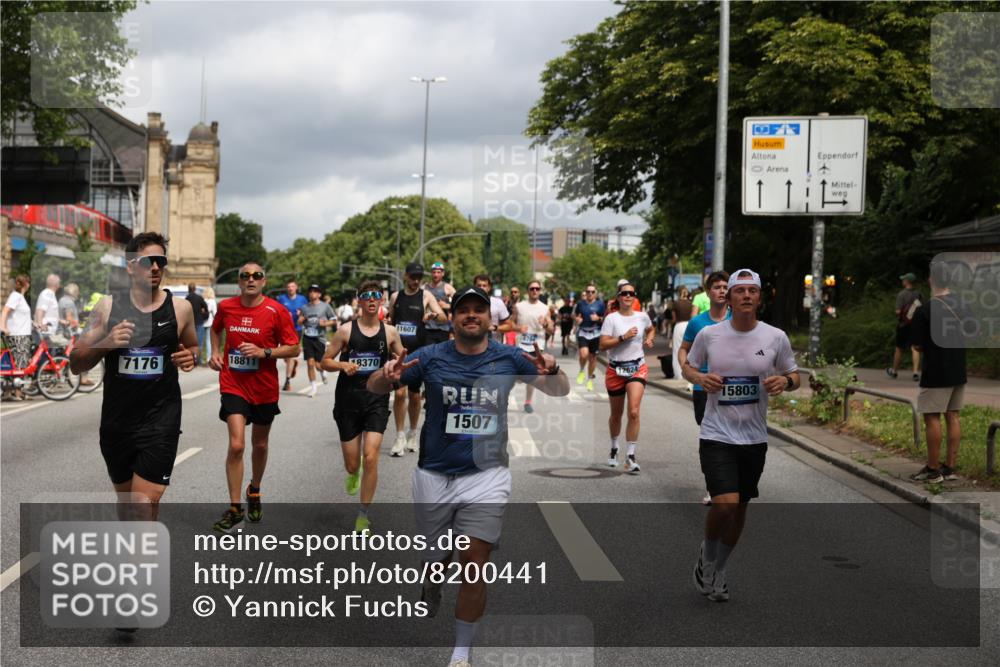 29.06.2025 - hella hamburg halbmarathon Yannick Fuchs http://msf.ph/oto/8200441 29.06.2025 10:44:42 20KM 1119, 1399, 1461, 1466, 1507, 1630, 1750, 1817, 2207, 3654, 4127, 4346, 5115, 6027, 6662, 6712, 6795, 7052, 7176, 7397, 7583, 7930, 7932, 8117, 8572, 8657, 8704, 8819, 9057, 10371, 11356, 11455, 11607, 12624, 13008, 13609, 13687, 13701, 13875, 14034, 14257, 14626, 15362, 15395, 15803, 15950, 16716, 16806, 17179, 17221, 17247, 17384, 18006, 18066, 18370, 18394, 18489, 18657, 18658, 18811 meine-sportfotos.de