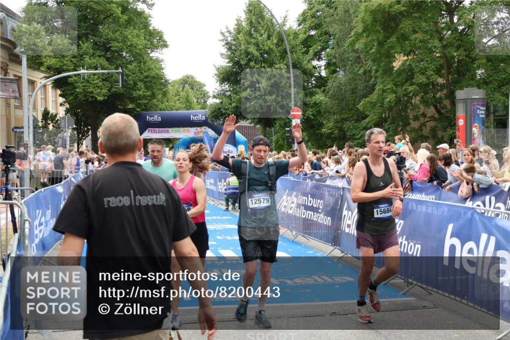 29.06.2025 - hella hamburg halbmarathon Zöllner http://msf.ph/oto/8200443 29.06.2025 10:47:15 Ziel 2623, 4093, 6134, 6373, 6716, 7480, 7908, 10208, 10211, 12579, 13007, 13672, 15684, 17718, 17915, 18856 meine-sportfotos.de