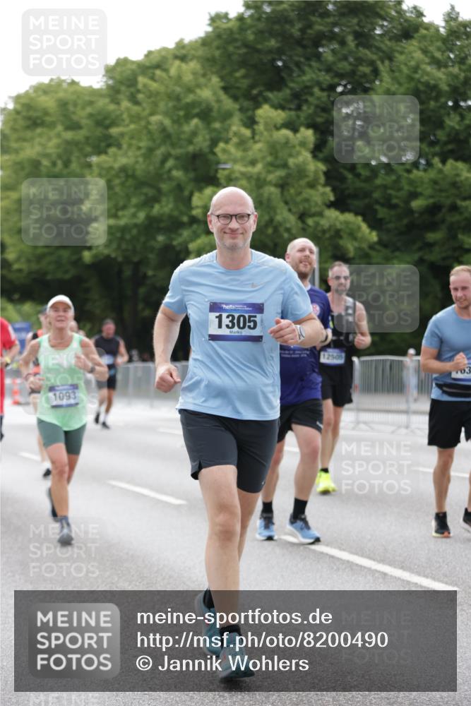 29.06.2025 - hella hamburg halbmarathon Jannik Wohlers http://msf.ph/oto/8200490 29.06.2025 10:25:19 Lombardsbrücke 1093, 1305, 1479, 1481, 3343, 3765, 4378, 4797, 5028, 6663, 8881, 9811, 10104, 10845, 11596, 11699, 12074, 12505, 13653, 14223, 14936, 15283, 16289, 16354, 16381, 16927 meine-sportfotos.de