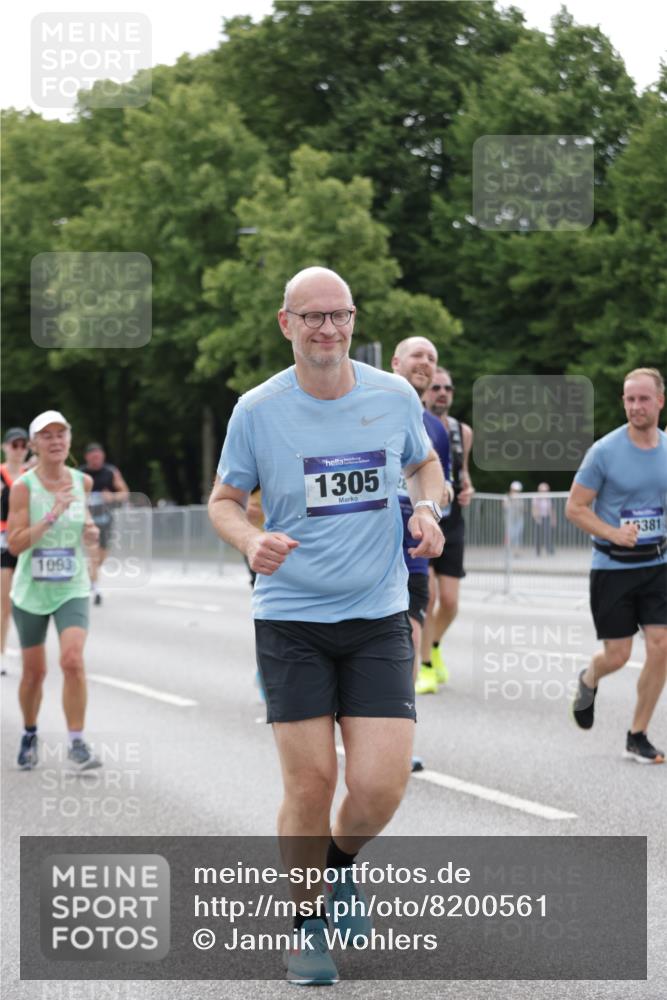 29.06.2025 - hella hamburg halbmarathon Jannik Wohlers http://msf.ph/oto/8200561 29.06.2025 10:25:19 Lombardsbrücke 1093, 1305, 1479, 1481, 3343, 3765, 4378, 4797, 5028, 6663, 8881, 9811, 10104, 10845, 11596, 11699, 12074, 12505, 13653, 14223, 14936, 15283, 16289, 16354, 16381, 16927 meine-sportfotos.de