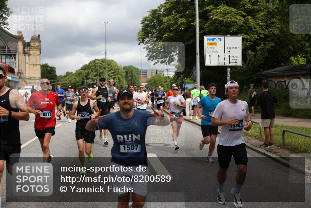 29.06.2025 - hella hamburg halbmarathon Yannick Fuchs http://msf.ph/oto/8200589 29.06.2025 10:44:42 20KM 1119, 1399, 1461, 1466, 1507, 1630, 1750, 1817, 2207, 3654, 4127, 4346, 5115, 6027, 6662, 6712, 6795, 7052, 7176, 7397, 7583, 7930, 7932, 8117, 8572, 8657, 8704, 8819, 9057, 10371, 11356, 11455, 11607, 12624, 13008, 13609, 13687, 13701, 13875, 14034, 14257, 14626, 15362, 15395, 15803, 15950, 16716, 16806, 17179, 17221, 17247, 17384, 18006, 18066, 18370, 18394, 18489, 18657, 18658, 18811 meine-sportfotos.de