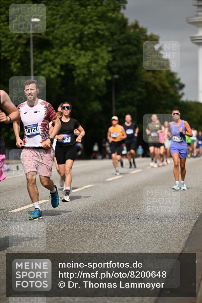 29.06.2025 - hella hamburg halbmarathon Dr. Thomas Lammeyer http://msf.ph/oto/8200648 29.06.2025 10:11:41 Kennedybrücke 1893, 1993, 2136, 3929, 4262, 5242, 5899, 5926, 6196, 6517, 6518, 6707, 6713, 6715, 6833, 7503, 7760, 8585, 9967, 10283, 10700 meine-sportfotos.de