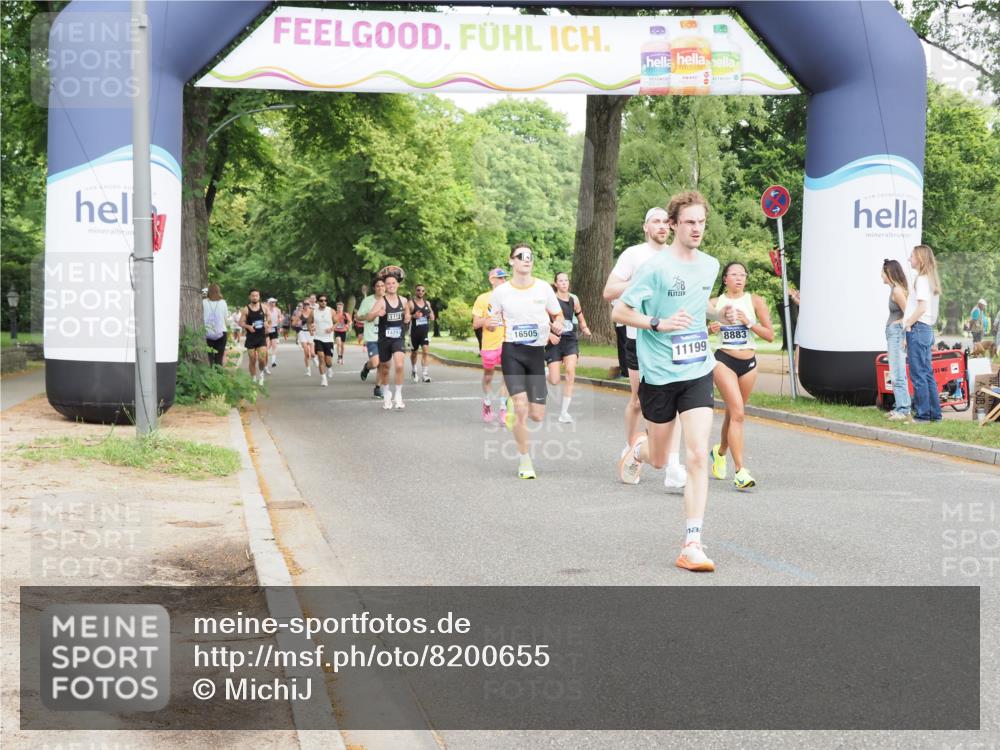 29.06.2025 - hella hamburg halbmarathon MichiJ http://msf.ph/oto/8200655 29.06.2025 10:21:30 Zwischen KM18-KM19 1894, 5070, 5660, 8883, 11199, 15054, 16505 meine-sportfotos.de