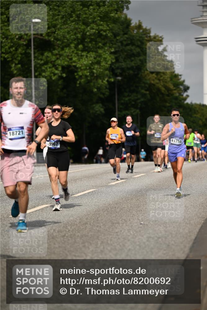 29.06.2025 - hella hamburg halbmarathon Dr. Thomas Lammeyer http://msf.ph/oto/8200692 29.06.2025 10:11:41 Kennedybrücke 1893, 1993, 2136, 3929, 4262, 5242, 5899, 5926, 6196, 6517, 6518, 6707, 6713, 6715, 6833, 7503, 7760, 8585, 9967, 10283, 10700 meine-sportfotos.de