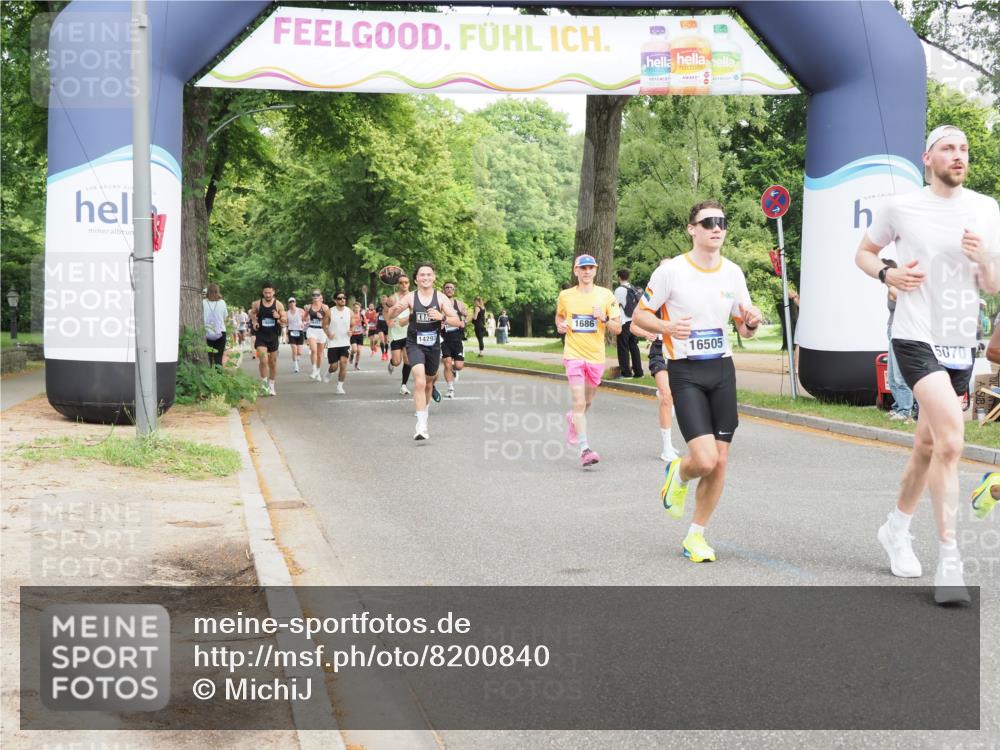 29.06.2025 - hella hamburg halbmarathon MichiJ http://msf.ph/oto/8200840 29.06.2025 10:21:31 Zwischen KM18-KM19 1686, 5070, 7965, 8883, 11199, 15054, 16505 meine-sportfotos.de