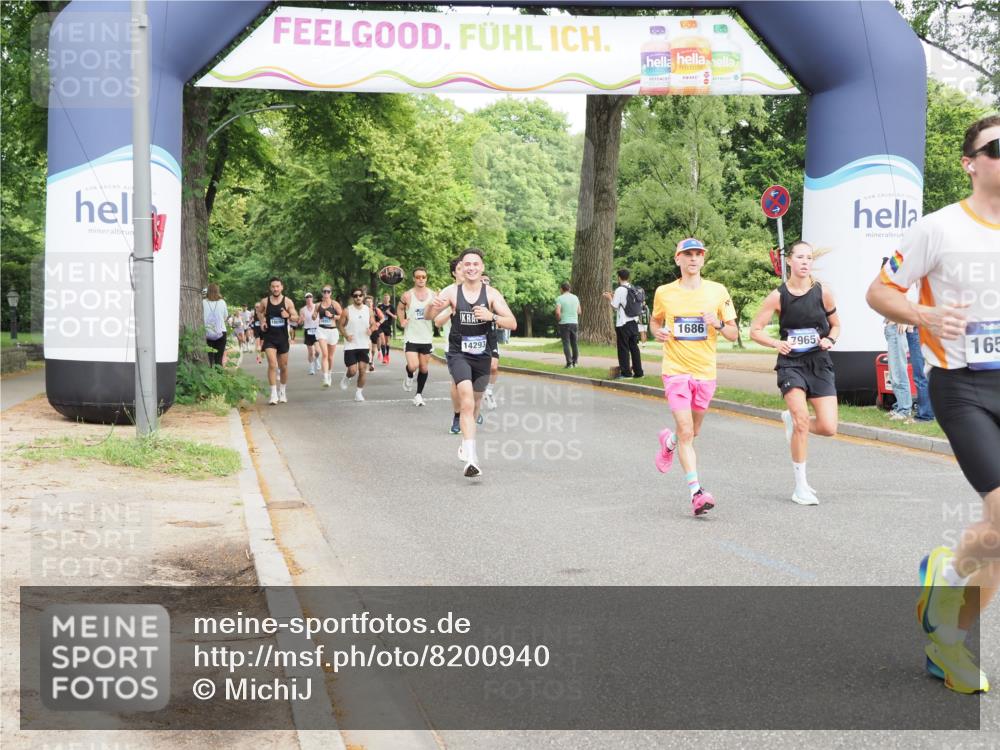 29.06.2025 - hella hamburg halbmarathon MichiJ http://msf.ph/oto/8200940 29.06.2025 10:21:32 Zwischen KM18-KM19 1686, 5070, 7965, 8883, 11199, 14293, 15054, 16505 meine-sportfotos.de