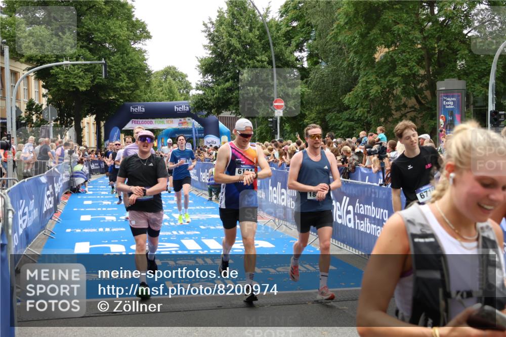 29.06.2025 - hella hamburg halbmarathon Zöllner http://msf.ph/oto/8200974 29.06.2025 10:47:23 Ziel 2274, 2864, 5024, 6134, 6168, 6203, 10423, 11077, 11491, 11518, 13672, 13782, 14722, 15611, 16089, 16286, 18856 meine-sportfotos.de