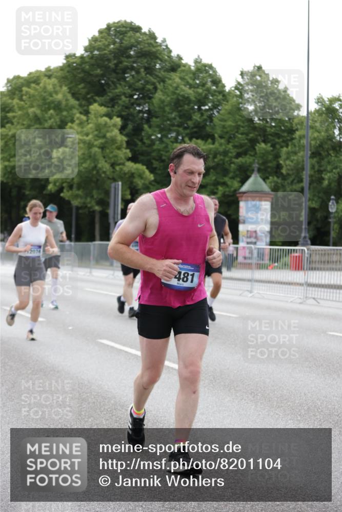 29.06.2025 - hella hamburg halbmarathon Jannik Wohlers http://msf.ph/oto/8201104 29.06.2025 10:25:25 Lombardsbrücke 1305, 1479, 1481, 3343, 3765, 4378, 4797, 5028, 5497, 6663, 8881, 10104, 10219, 11596, 11699, 11828, 11859, 12074, 12505, 12838, 12945, 12946, 13653, 14223, 14936, 16289, 16354, 16381, 16927, 17369 meine-sportfotos.de