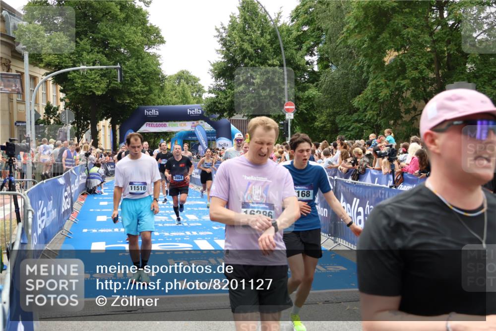 29.06.2025 - hella hamburg halbmarathon Zöllner http://msf.ph/oto/8201127 29.06.2025 10:47:26 Ziel 51, 1012, 2274, 2839, 2864, 2869, 5024, 5650, 6168, 6203, 8693, 9305, 10423, 11077, 11491, 11518, 13782, 14722, 15350, 15611, 15923, 16089, 16819, 18758, 18974 meine-sportfotos.de