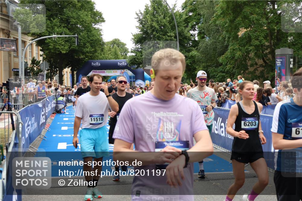 29.06.2025 - hella hamburg halbmarathon Zöllner http://msf.ph/oto/8201197 29.06.2025 10:47:28 Ziel 51, 1012, 2274, 2839, 2864, 2869, 3304, 5024, 5532, 5650, 8693, 8852, 9305, 10423, 11077, 11491, 11518, 13782, 14722, 15350, 15611, 15923, 16089, 16819, 17846, 18758, 18974 meine-sportfotos.de