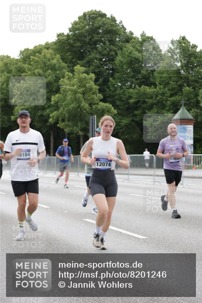 29.06.2025 - hella hamburg halbmarathon Jannik Wohlers http://msf.ph/oto/8201246 29.06.2025 10:25:26 Lombardsbrücke 1305, 1479, 1481, 3343, 3765, 4378, 4797, 5497, 6663, 8881, 10104, 10219, 11596, 11699, 11828, 11859, 12074, 12505, 12838, 12945, 12946, 13653, 14223, 14936, 16289, 16354, 16381, 16927, 17369 meine-sportfotos.de