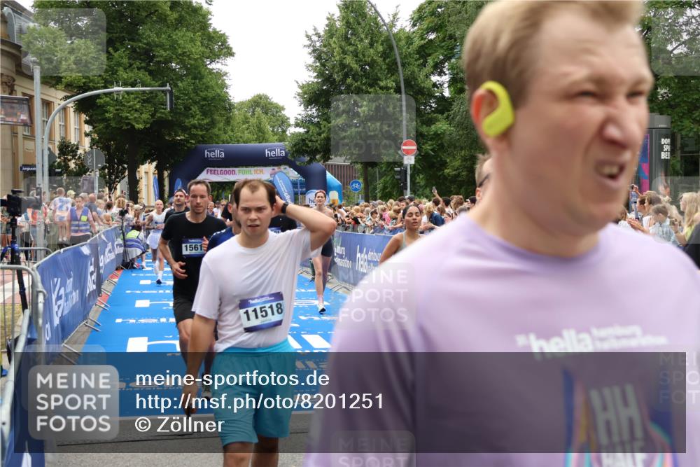 29.06.2025 - hella hamburg halbmarathon Zöllner http://msf.ph/oto/8201251 29.06.2025 10:47:29 Ziel 51, 1012, 1592, 2274, 2839, 2864, 2869, 2953, 3304, 5532, 5650, 8693, 8852, 9305, 10423, 11021, 11077, 11491, 13782, 15350, 15611, 15923, 16089, 16819, 17846, 17905, 18758, 18974 meine-sportfotos.de