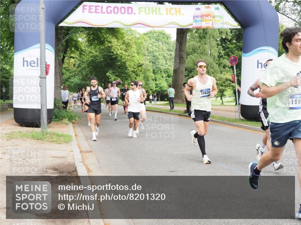 29.06.2025 - hella hamburg halbmarathon MichiJ http://msf.ph/oto/8201320 29.06.2025 10:21:35 Zwischen KM18-KM19 1686, 5070, 7965, 8883, 10484, 11169, 11199, 14293, 15054, 15826, 16505, 18099 meine-sportfotos.de