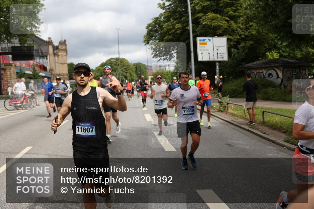 29.06.2025 - hella hamburg halbmarathon Yannick Fuchs http://msf.ph/oto/8201392 29.06.2025 10:44:44 20KM 1119, 1399, 1461, 1466, 1507, 1630, 1750, 1817, 2207, 3654, 4077, 4127, 4346, 5018, 5115, 6027, 6662, 6712, 6795, 7052, 7134, 7176, 7397, 7583, 7930, 7932, 8117, 8572, 8704, 8819, 9057, 10371, 11356, 11455, 11607, 12624, 13008, 13687, 13701, 13875, 14034, 14257, 14626, 15362, 15395, 15803, 15950, 16716, 16806, 17179, 17221, 17247, 17384, 18006, 18066, 18370, 18394, 18489, 18657, 18658, 18811 meine-sportfotos.de