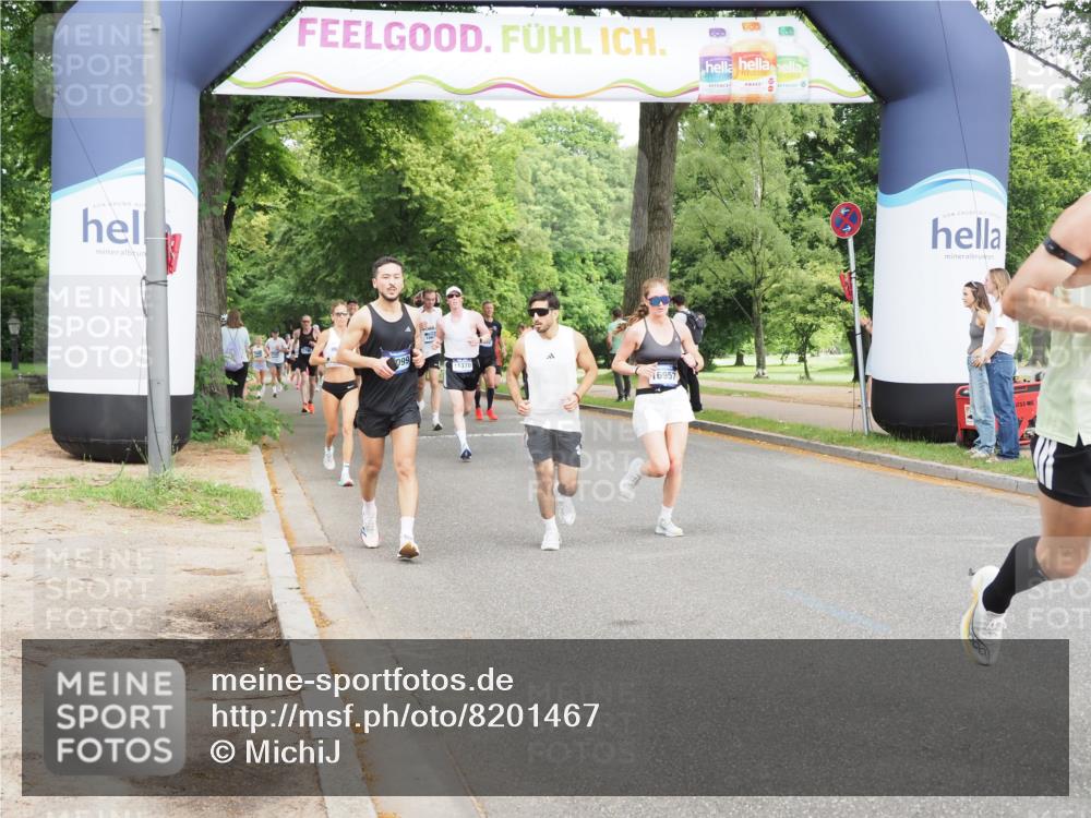 29.06.2025 - hella hamburg halbmarathon MichiJ http://msf.ph/oto/8201467 29.06.2025 10:21:36 Zwischen KM18-KM19 1686, 5070, 7965, 8883, 10484, 11169, 11199, 14293, 15826, 16505, 18099 meine-sportfotos.de