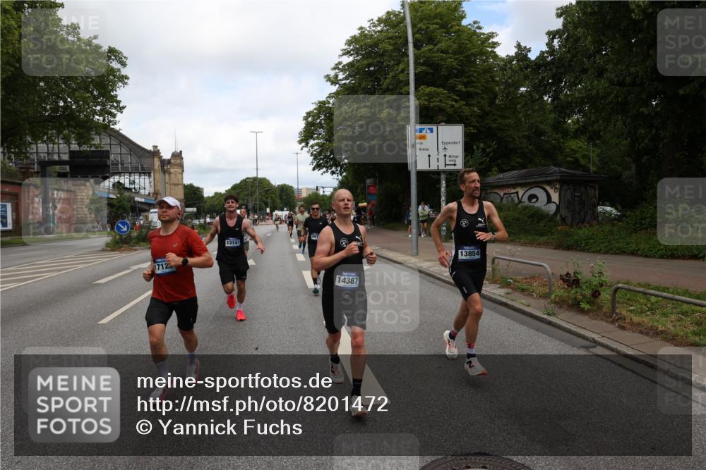 29.06.2025 - hella hamburg halbmarathon Yannick Fuchs http://msf.ph/oto/8201472 29.06.2025 10:32:03 20KM 1290, 2196, 2404, 2767, 3790, 4860, 5042, 5307, 5923, 6047, 6123, 6458, 7310, 9178, 9914, 10190, 10451, 11423, 12739, 12900, 13141, 13372, 13854, 14387, 14459, 14691, 14934, 15178, 15410, 15939, 16992, 17125, 17137, 18103, 18159, 18216, 18357, 18986 meine-sportfotos.de