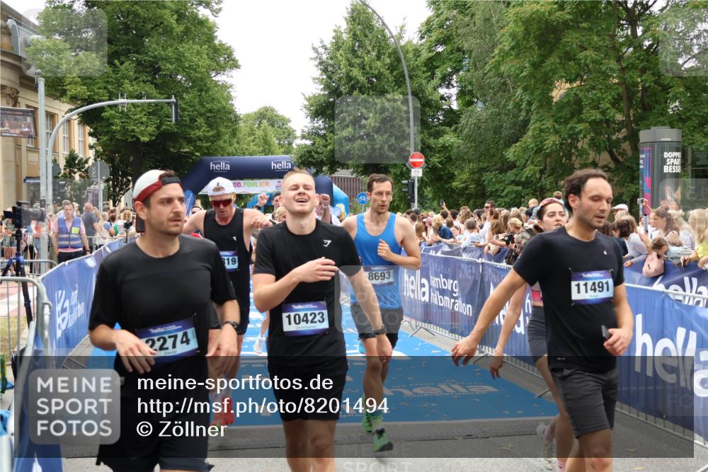 29.06.2025 - hella hamburg halbmarathon Zöllner http://msf.ph/oto/8201494 29.06.2025 10:47:32 Ziel 51, 1012, 1070, 1592, 2274, 2839, 2869, 2953, 3304, 5532, 5650, 8023, 8234, 8693, 8852, 9305, 10423, 11021, 11077, 12870, 13223, 13303, 15350, 15479, 15923, 16819, 17846, 17905, 18758, 18974 meine-sportfotos.de