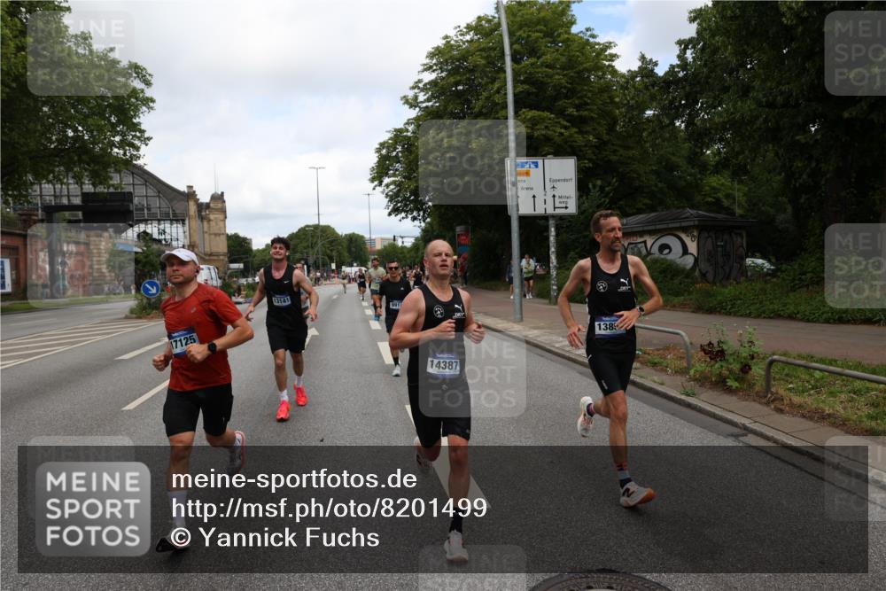 29.06.2025 - hella hamburg halbmarathon Yannick Fuchs http://msf.ph/oto/8201499 29.06.2025 10:32:03 20KM 1290, 2196, 2404, 2767, 3790, 4860, 5042, 5307, 5923, 6047, 6123, 6458, 7310, 9178, 9914, 10190, 10451, 11423, 12739, 12900, 13141, 13372, 13854, 14387, 14459, 14691, 14934, 15178, 15410, 15939, 16992, 17125, 17137, 18103, 18159, 18216, 18357, 18986 meine-sportfotos.de