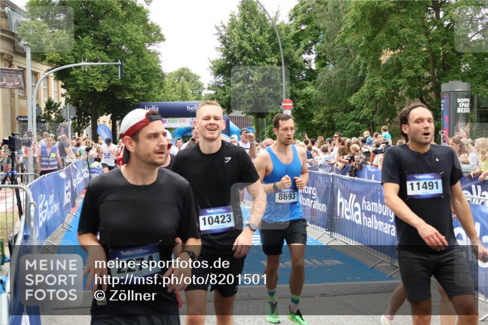 29.06.2025 - hella hamburg halbmarathon Zöllner http://msf.ph/oto/8201501 29.06.2025 10:47:33 Ziel 51, 1012, 1070, 1592, 1696, 2284, 2839, 2869, 2953, 3304, 5532, 5650, 5889, 8023, 8234, 8693, 8852, 8927, 9305, 11021, 12870, 13223, 13303, 15350, 15479, 15923, 16819, 17846, 17905, 18758, 18974 meine-sportfotos.de