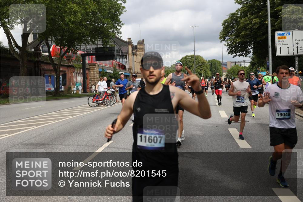 29.06.2025 - hella hamburg halbmarathon Yannick Fuchs http://msf.ph/oto/8201545 29.06.2025 10:44:45 20KM 1119, 1399, 1461, 1466, 1507, 1630, 1750, 1817, 2207, 2880, 3654, 4077, 4346, 4816, 5018, 5115, 6027, 6662, 6712, 6795, 7052, 7134, 7176, 7397, 7583, 7930, 7932, 8117, 8572, 8704, 8819, 9057, 10371, 11214, 11356, 11455, 11607, 12016, 12624, 13008, 13687, 13701, 13875, 14034, 14257, 14626, 15362, 15395, 15803, 15950, 16291, 16716, 17179, 17221, 17247, 17384, 18006, 18066, 18370, 18394, 18489, 18657, 18658, 18811 meine-sportfotos.de