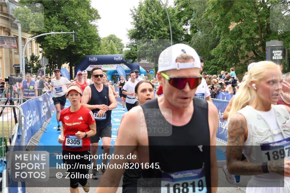 29.06.2025 - hella hamburg halbmarathon Zöllner http://msf.ph/oto/8201645 29.06.2025 10:47:35 Ziel 1012, 1070, 1320, 1592, 1696, 2284, 2839, 2869, 2953, 3304, 5532, 5889, 6009, 8023, 8234, 8852, 8927, 9305, 10969, 11021, 12870, 13223, 13303, 14619, 15451, 15479, 15923, 17846, 17905, 18104, 18758, 19181 meine-sportfotos.de