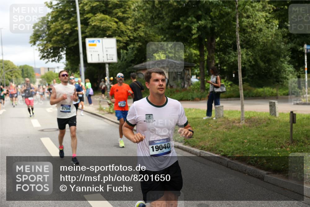 29.06.2025 - hella hamburg halbmarathon Yannick Fuchs http://msf.ph/oto/8201650 29.06.2025 10:44:45 20KM 1119, 1399, 1461, 1466, 1507, 1630, 1750, 1817, 2207, 2880, 3654, 4077, 4346, 4816, 5018, 5115, 6027, 6662, 6712, 6795, 7052, 7134, 7176, 7397, 7583, 7930, 7932, 8117, 8572, 8704, 8819, 9057, 10371, 11214, 11356, 11455, 11607, 12016, 12624, 13008, 13687, 13701, 13875, 14034, 14257, 14626, 15362, 15395, 15803, 15950, 16291, 16716, 17179, 17221, 17247, 17384, 18006, 18066, 18370, 18394, 18489, 18657, 18658, 18811 meine-sportfotos.de