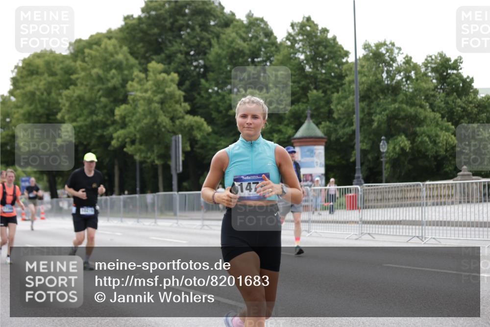 29.06.2025 - hella hamburg halbmarathon Jannik Wohlers http://msf.ph/oto/8201683 29.06.2025 10:25:29 Lombardsbrücke 1305, 1479, 1481, 3765, 4378, 4797, 5497, 6663, 8881, 10104, 10219, 11139, 11596, 11699, 11828, 11859, 12074, 12505, 12838, 12945, 12946, 14179, 14223, 16289, 16354, 16381, 16927, 17369, 19144 meine-sportfotos.de