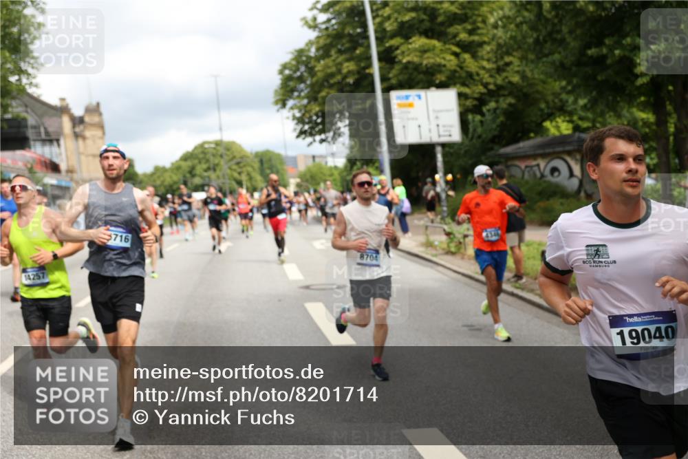 29.06.2025 - hella hamburg halbmarathon Yannick Fuchs http://msf.ph/oto/8201714 29.06.2025 10:44:46 20KM 1119, 1399, 1461, 1466, 1507, 1630, 1750, 1817, 2207, 2880, 3654, 4077, 4346, 4816, 5018, 5115, 6027, 6662, 6712, 6795, 7052, 7134, 7176, 7397, 7583, 7930, 7932, 8117, 8572, 8704, 8819, 9057, 10371, 11214, 11356, 11607, 12016, 12624, 13008, 13687, 13701, 13875, 14034, 14125, 14257, 14626, 15362, 15395, 15803, 15950, 16285, 16291, 16716, 17179, 17221, 17384, 18006, 18066, 18370, 18394, 18489, 18811 meine-sportfotos.de