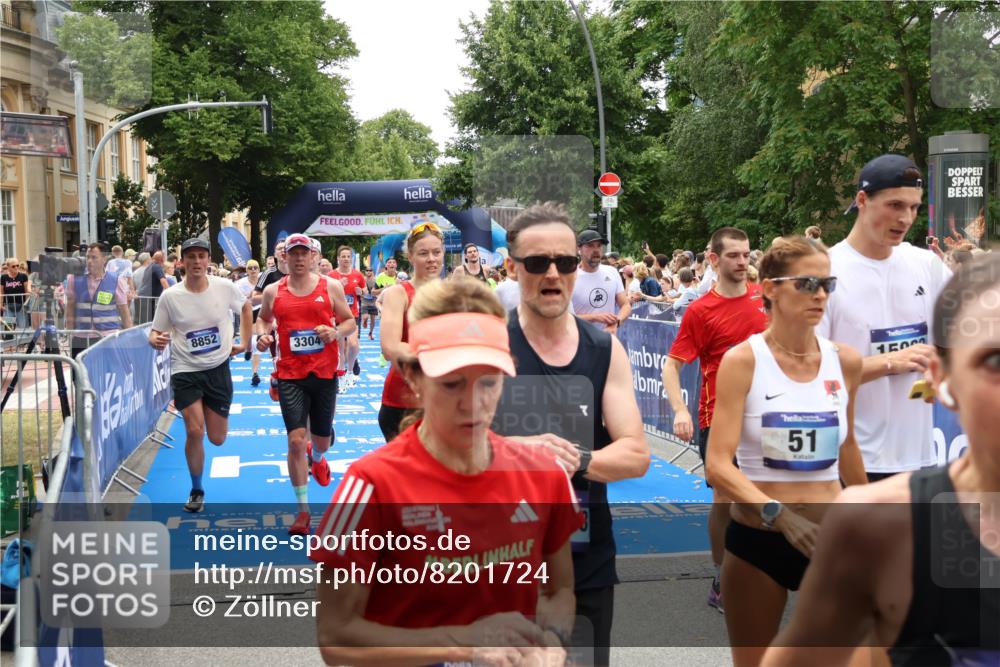 29.06.2025 - hella hamburg halbmarathon Zöllner http://msf.ph/oto/8201724 29.06.2025 10:47:36 Ziel 1070, 1320, 1592, 1696, 2284, 2953, 3304, 5532, 5889, 6009, 8023, 8234, 8852, 8927, 10969, 11021, 12870, 13223, 13303, 14618, 14619, 15451, 15479, 17846, 17905, 18104, 18970, 19181 meine-sportfotos.de