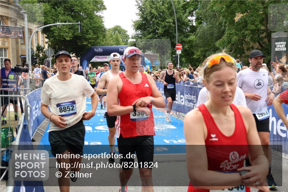 29.06.2025 - hella hamburg halbmarathon Zöllner http://msf.ph/oto/8201824 29.06.2025 10:47:38 Ziel 1070, 1320, 1592, 1696, 2284, 2953, 5889, 6009, 8023, 8234, 8927, 10969, 11021, 12870, 13223, 13303, 14618, 14619, 15451, 15479, 17905, 18104, 18970, 19181 meine-sportfotos.de
