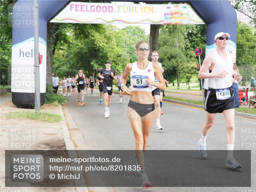 29.06.2025 - hella hamburg halbmarathon MichiJ http://msf.ph/oto/8201835 29.06.2025 10:21:39 Zwischen KM18-KM19 51, 1686, 6358, 7793, 7965, 10484, 11169, 11370, 12987, 14293, 15826, 16957, 18099 meine-sportfotos.de