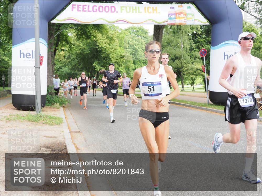 29.06.2025 - hella hamburg halbmarathon MichiJ http://msf.ph/oto/8201843 29.06.2025 10:21:39 Zwischen KM18-KM19 51, 1686, 6358, 7793, 7965, 10484, 11169, 11370, 12987, 14293, 15826, 16957, 18099 meine-sportfotos.de