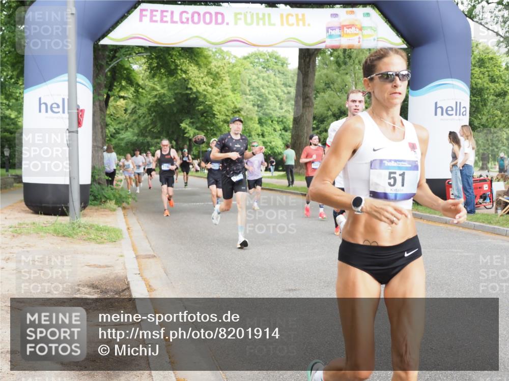 29.06.2025 - hella hamburg halbmarathon MichiJ http://msf.ph/oto/8201914 29.06.2025 10:21:40 Zwischen KM18-KM19 51, 6358, 7793, 10484, 10876, 11169, 11370, 12987, 14293, 15826, 16957, 18099 meine-sportfotos.de