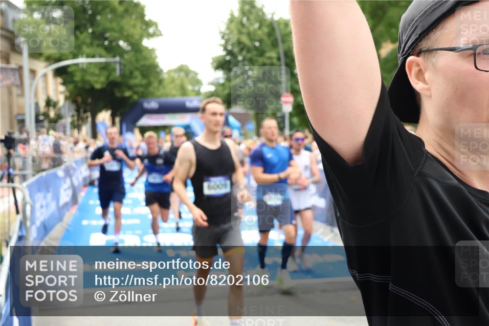 29.06.2025 - hella hamburg halbmarathon Zöllner http://msf.ph/oto/8202106 29.06.2025 10:47:43 Ziel 1320, 2708, 6009, 7962, 10969, 10988, 11283, 13948, 14618, 14619, 15451, 15478, 16205, 17229, 18104, 18430, 18970, 19181 meine-sportfotos.de