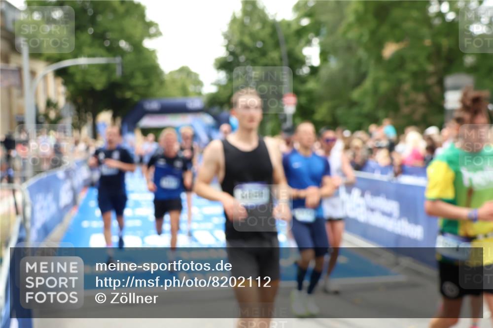 29.06.2025 - hella hamburg halbmarathon Zöllner http://msf.ph/oto/8202112 29.06.2025 10:47:43 Ziel 1320, 2708, 6009, 7962, 10969, 10988, 11283, 13948, 14618, 14619, 15451, 15478, 16205, 17229, 18104, 18430, 18970, 19181 meine-sportfotos.de